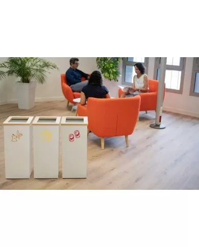 Poubelle conçu pour un usage intensif dans un cadre de bureau