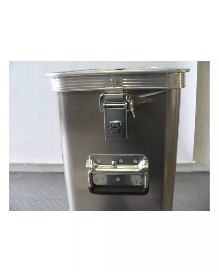 Collecteur conçu pour un usage intensif dans un cadre de bureau Collecteur conçu pour un usage intensif dans un cadre de bureau