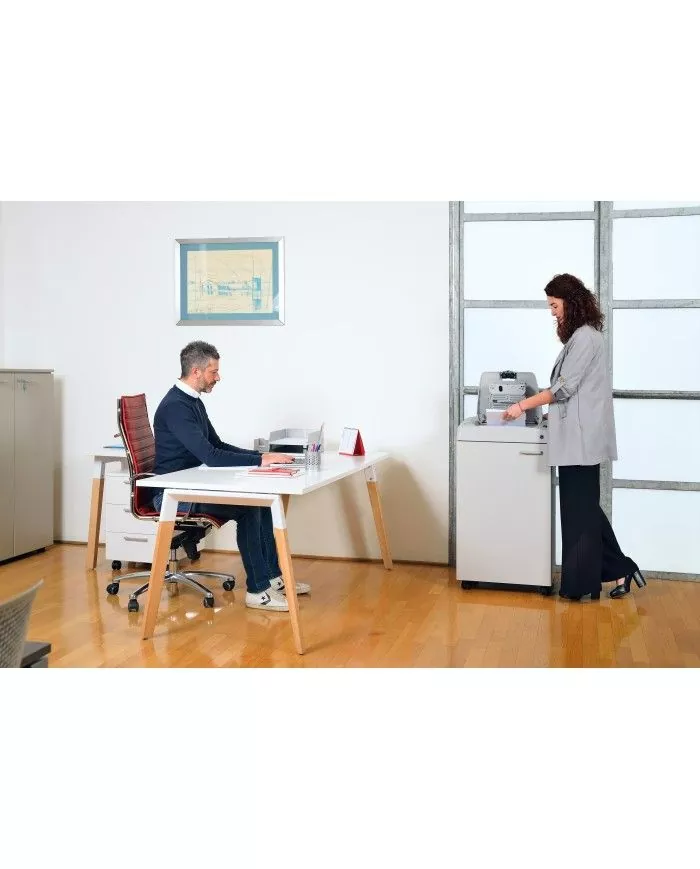 Destructeur robuste adapté aux tâches administratives en entreprise Destructeur robuste adapté aux tâches administratives en entreprise